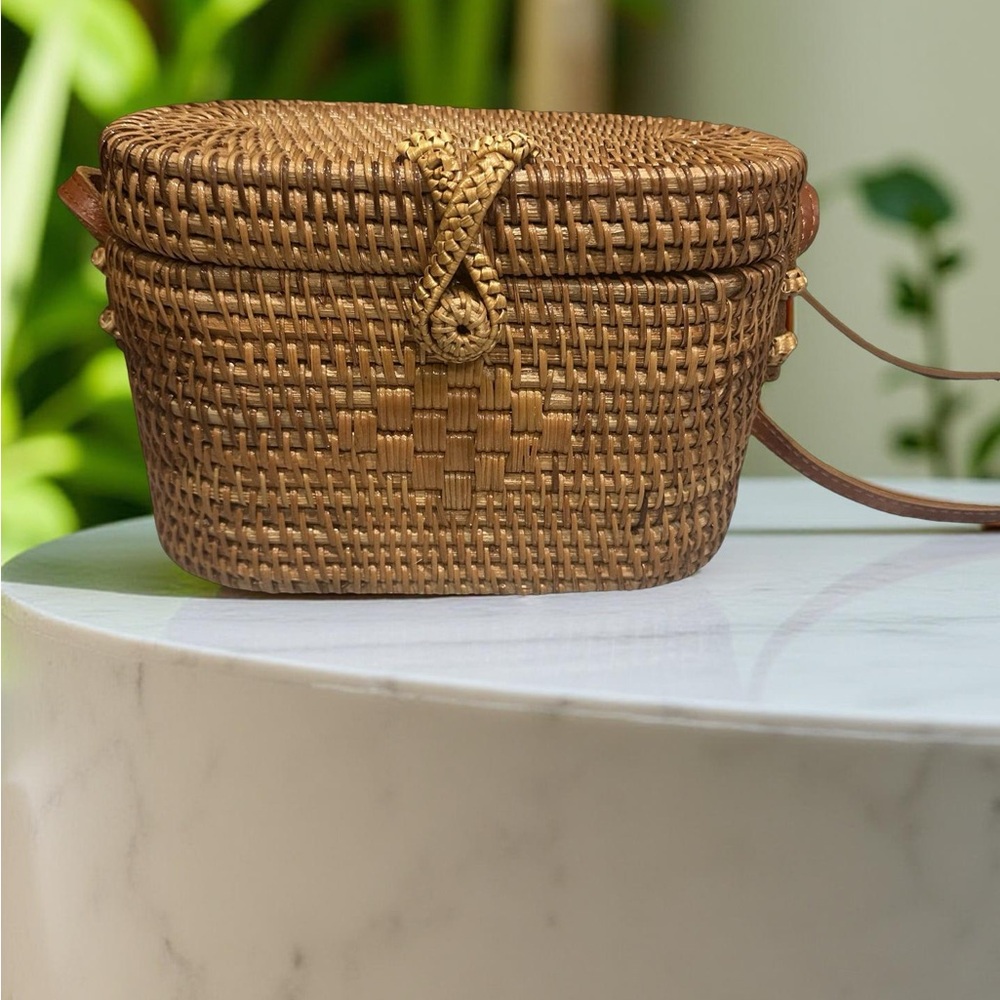 Bali  Rattan Crossbody Bag with Twist Lid Closure